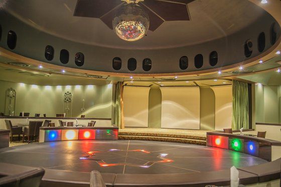 Hotel Royal Tulip Al Rasheed Baghdād Restaurace fotografie